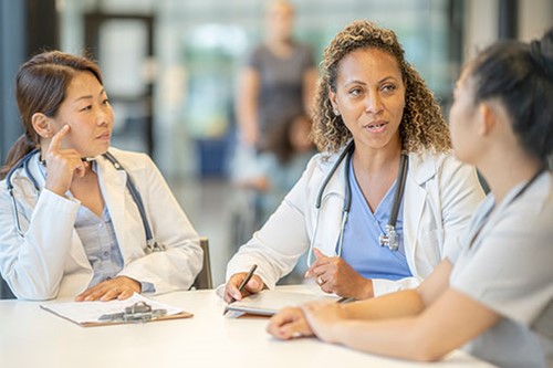 Unir nos forces pour la rétention du personnel de santé 